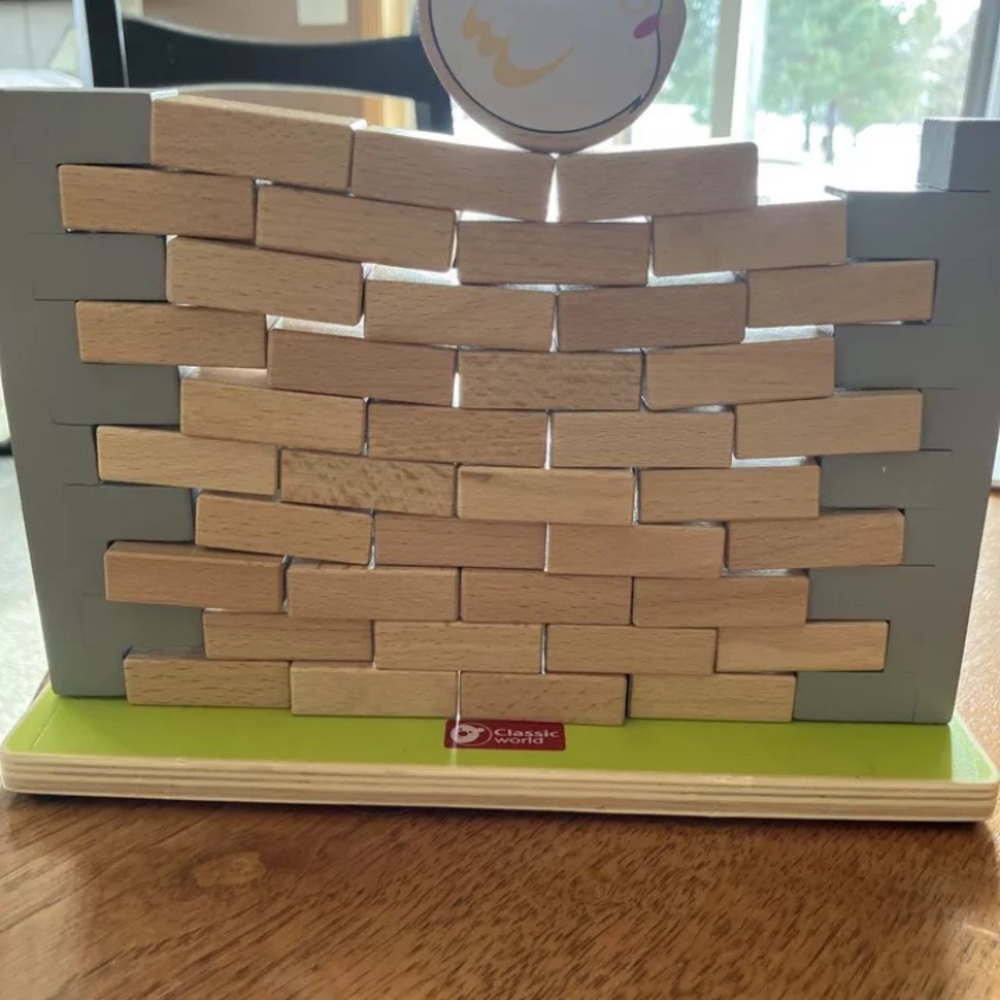 FoxMind Games Pick a Brick chicken